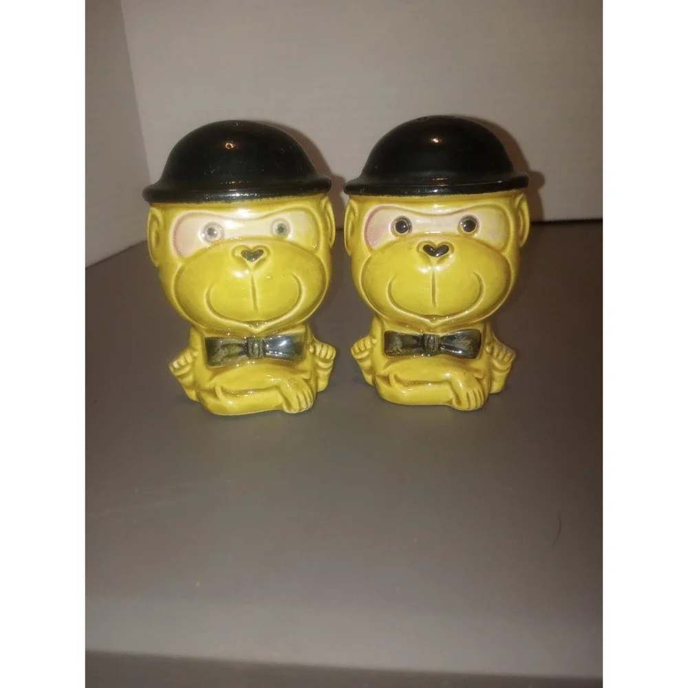 Vintage Ceramic Japan Monkey‎ Salt And Pepper Shakers